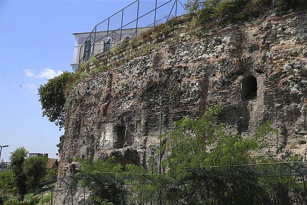 1700 yıllık duvar: 'Sfendon'