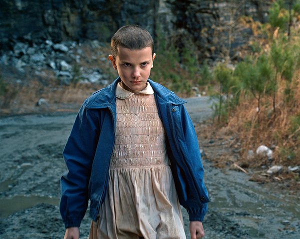 2016 yılında Netflix'in 80'li yıllarda geçen gizemli gençlik dizisi Stranger Things'te, Eleven rolü ile karşımıza çıktı.