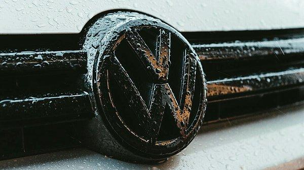 Volkswagen Grubu'nun gemideki otomobillerinin ise 155 milyon dolar değerinde olduğu tahmin edilliyor.