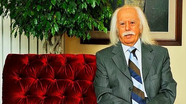 11. Yakın zamanda kovid-19 nedeniyle yaşamını yitiren Haydar Dümen'in kızı Gaye Dümen, babasının eşi için "Babamın doğum ve ölüm tarihlerinin olmadığı, bıyık resmi olan ve sanki kendisi de ölmüş gibi adını yazdırdığı bir mezar taşı yaptırmış" dedi ve isyan etti...