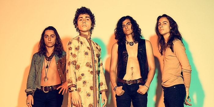 Tarzlarıyla Bize Geçmişteki Müziği Hatırlatan 12 Yeni Nesil Sanatçı