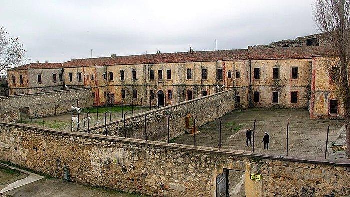 "Giren, Çıkamaz" Diye Bilinen, Duvarlarına Bir Tarihi Nakşeden Sinop Cezaevi