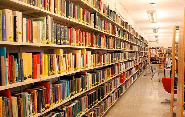 Milenyum kuşağı tüm kuşaklardan daha çok okuyor. Hatta kütüphanelerden alınan kitapların yüzde 53’ü onlara ait.