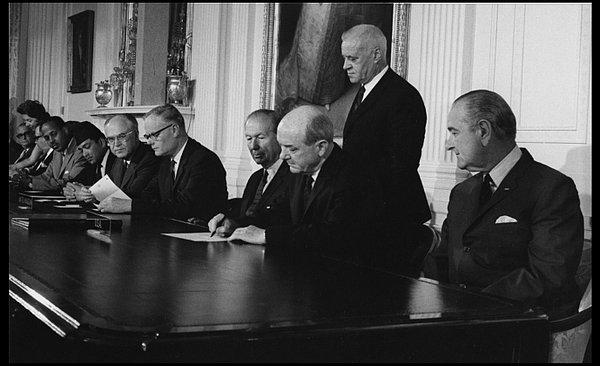 1968 yılında imzalanan Nükleer Silahların Yayılmasını Önleme Anlaşması, şu ana kadar küresel olarak başarılı olsa da uzun süreli dikkat ve dönem dönem hatırlatma gerektiriyor.