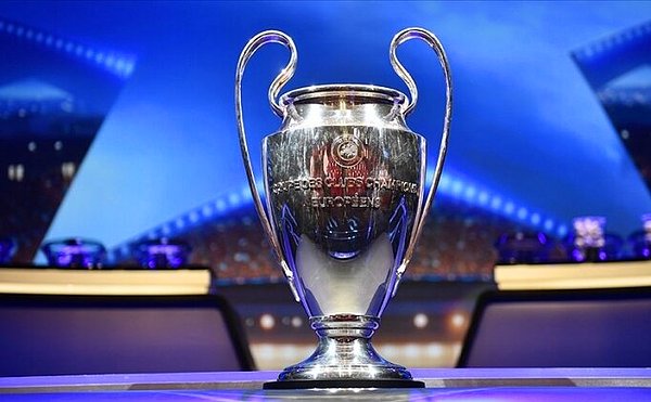 Türkiye, UEFA sıralamasında 19. sırada yer alıyor. Rusya'nın men edilmesiyle birlikte 18. sıraya yerleşecek fakat bu durum Şampiyonlar Ligi için yeterli olmayacak.