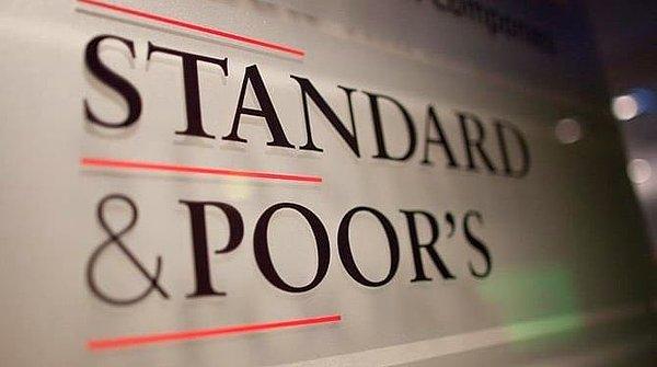 S&P, Rusya'nın kredi notunu düşürdü, Moody's olası indirim için izlemeye aldı