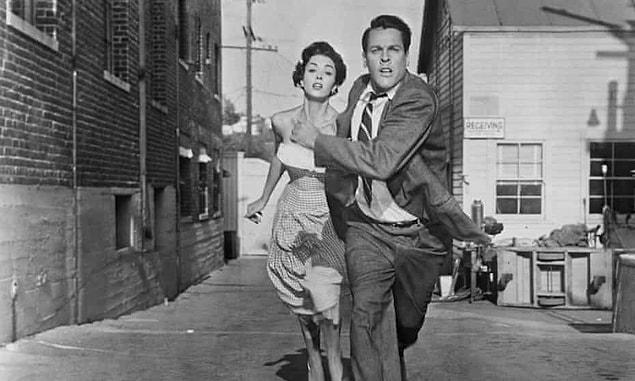 5. Invasion of the Body Snatchers (1956)
