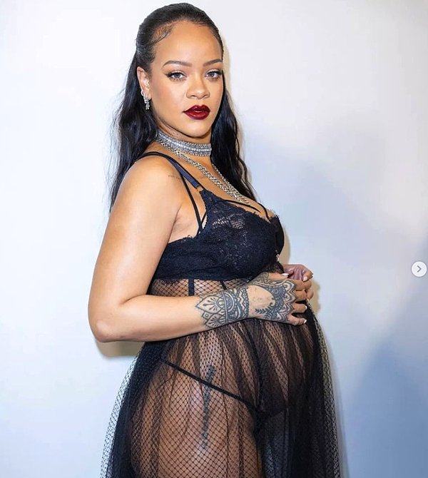 1. Rihanna - 20 Şubat