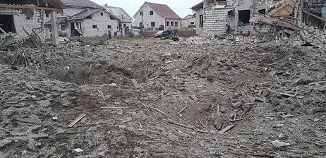 Rusya İki Kasabayı Bombaladı: 25 Ev Yıkıldı, 1 Kişi Hayatını Kaybetti