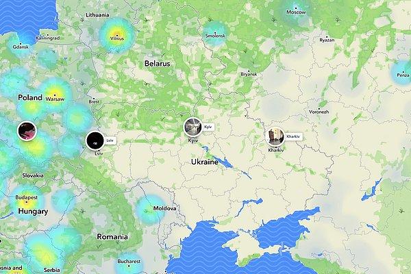 Snapchat'in bir harita özelliği bulunuyor ve bu harita üzerinde herkese açık paylaşım yapan kullanıcıların yoğunluğu görülebiliyor. Popüler uygulama, ısı haritasını Ukrayna için devre dışı bırakma kararı aldı.