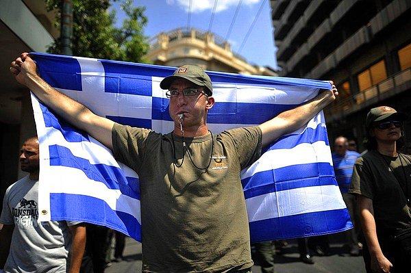 21. Yunanistan - “Uluslararası borçlarından bahsedin.”