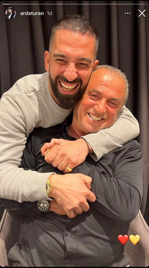 Alınan kötü sonuçların ardından Galatasaray'da Fatih Terim ile yollar ayrılıp Torrent ile anlaşıldı. Arda Turan yine de Fatih Terim'in yanına gitmeyi ve fotoğraf paylaşmayı ihmal etmedi.