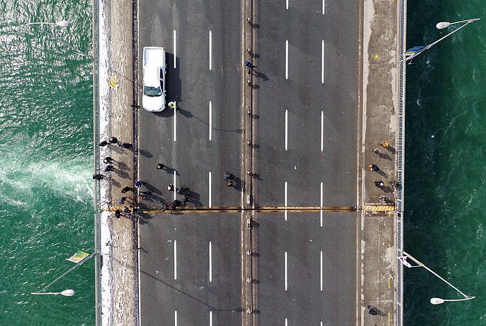 Bağlantı Noktalarından Ayrılmıştı: Unkapanı Köprüsü Yeniden Trafiğe Açıldı