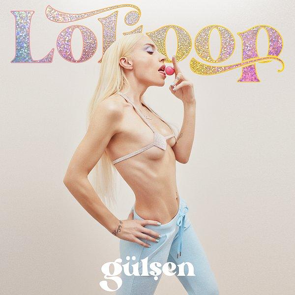 Son olarak yeni şarkısı 'Lolipop'un single kapağı sızdırılınca, Lady Gaga hayranları yine onu ünlü şarkıcıya benzetmekten geri durmadı.