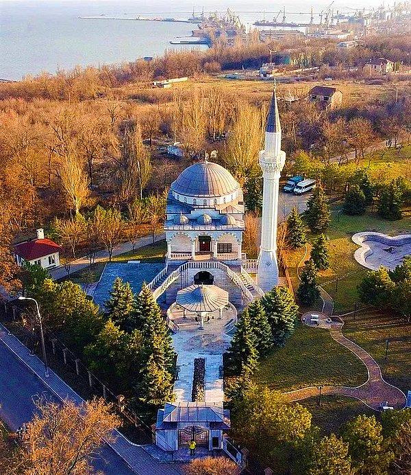 Ayıca yine en çok merak edilen konulardan biri de Mariupol’deki Kanuni Sultan Süleyman ve Hürrem Sultan Camisi’nin bombalandığını iddiası.