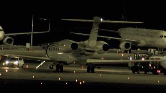 Rus Milyarder Abramoviç'in Özel Jeti İstanbul'a İndi