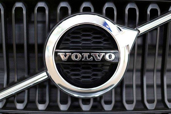 Proje kapsamında 161 kilometrede bir Volvo logolu şarj istasyonu yerleştirilmesi hedefleniyor. Yaz dönemiyle birlikte ilk örnekleriyle sokaklarda görülmeye başlanacak olan istasyonların rotası ise 2.200 kilometrelik bir alanı içerisine alıyor.