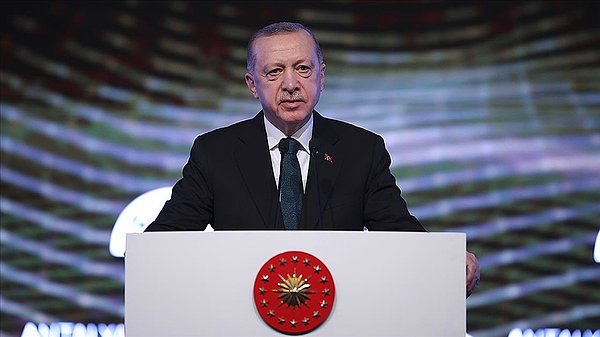 "Vatandaşlık verip oylarını mı alacaksın"