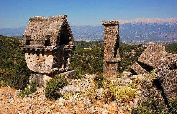 Pınara Antik Kenti'ne nasıl gidiliyor?