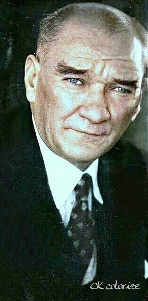 Lila Nazlı