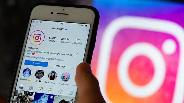 Instagram algoritmasıyla ilgili sürekli olarak paylaşımlar yapılıyor. Örneğin bir kişinin profilini en çok ziyaret edenlerin, o kişinin Hikayelerini görüntüleyenler listesinde ilk sırada gözüktüğü sanılması gibi. (2018'de durumun böyle olmadığı açıklanmıştı)