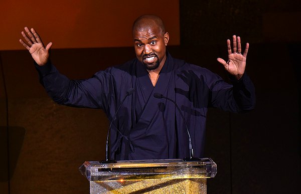 Kanye West Grammy'den Men Edildi!