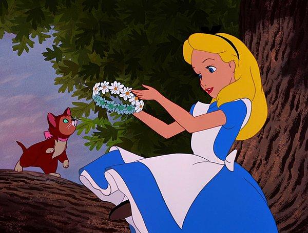32. Alice in Wonderland / Alice Harikalar Diyarında (1951)