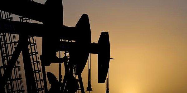 Ukrayna'daki savaş ve Rusya'ya ambargo tartışmaları petrol fiyatlarını yükseltiyor