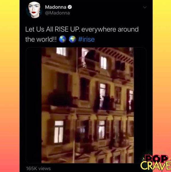 8. Мадонна тоже попалась на эту уловку. Она думала, что люди поют ее песню "I Rise".