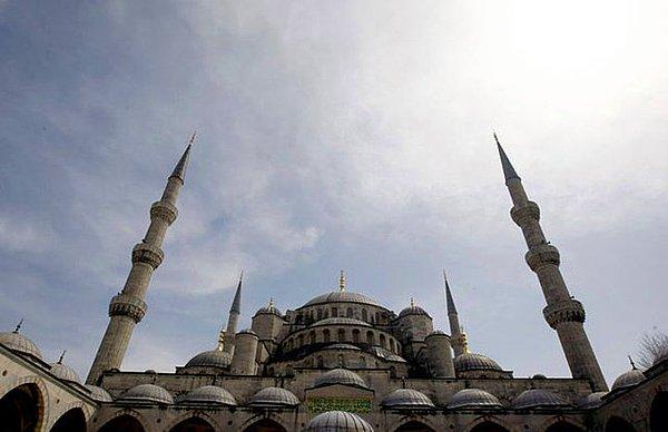 İstanbul’da İlk Sahur ve İftar Saat Kaçta?