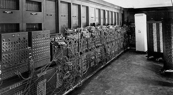 4. 167 metrekare ve otuz ton ağırlığa sahip ilk bilgisayar: ENIAC