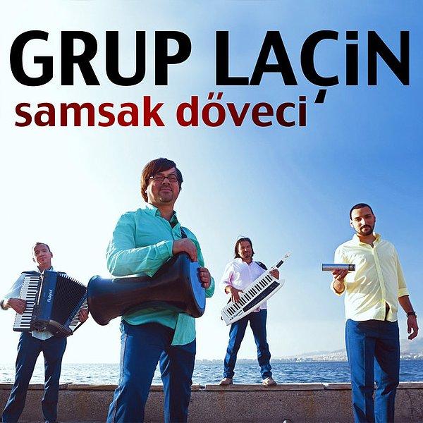 Sonra 2013 yılında Türkiye'nin fazla sempatik grubu Grup Laçin tarafından da söylenmiş. O dönem meraklıları tarafından da epey popüler olmuş ama bizim daha yeni haberimiz oldu.
