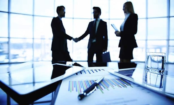 Öncelikle, işletmenle alakalı kısa vadeli planlar yapıyor musun?