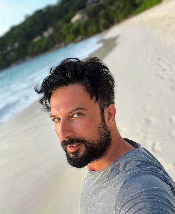 9. Ailesiyle birlikte tatilde olan Tarkan'dan yeni paylaşım geldi!