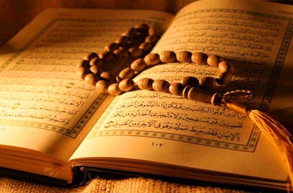 Ramazan ayında müslümanların bir araya gelerek Kur'an-ı Kerim'i baştan sona okumalarına mukabele adı veriliyor. Mukabele sünnet olarak kabul ediliyor.