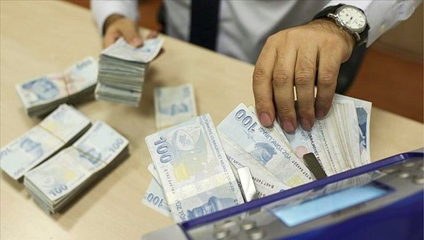 2022 yılının ikinci çeyreği için beklentiler, talebin konut kredi türünde azalacağı, taşıt kredi türünde artacağı, diğer bireysel kredi türünde ise aynı kalacağı yönündedir.