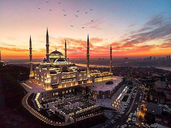 13. Çamlıca Camii - İstanbul