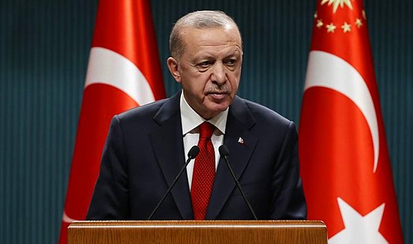 Erdoğan'ın gençlere 'dünyayı gezin' tavsiyesi hakkında
