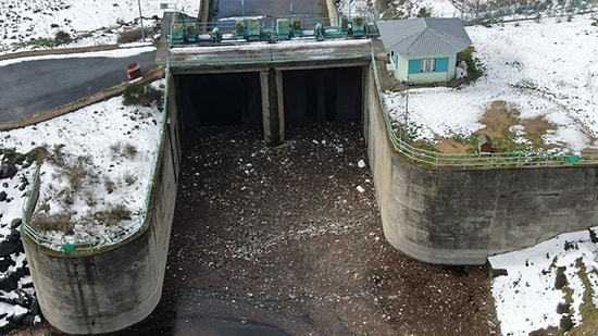 Kirlilik Günden Güne Artıyor: Alibeyköy Barajı'nda Su Çöpten Görünmüyor