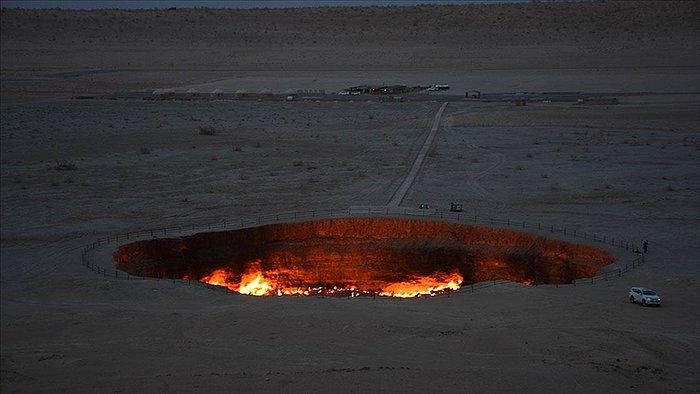 Türkmenistan'da 50 Yıldır Yanan 'Cehennem Kapısı' Kapatılacak