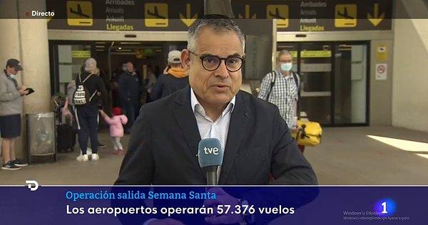 Gazeteci Lluis Mestres'in Paskalya Bayramı'nın detayları için konuştuğu esnada arka tarafta bulunan bir yolcunun elinde tuttuğu balon sosyal medyada gündem oldu.
