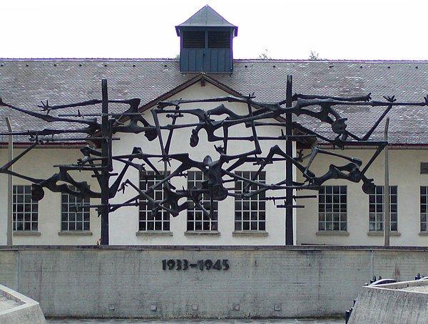 6. Dachau, Almanya'daki ilk toplama kampıydı.