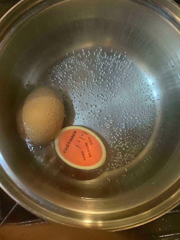 37. "Bu yumurta zamanlayıcısı ile yumurtanızı hangi kıvamda istiyorsanız o kıvamda pişirebiliyorsunuz."