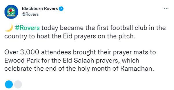 O anları sosyal medya hesaplarında paylaşan takım, bunun dünyada bir ilk olduğunu söyledi ve Müslüman taraflarlarının bayramlarını kutladı 👇