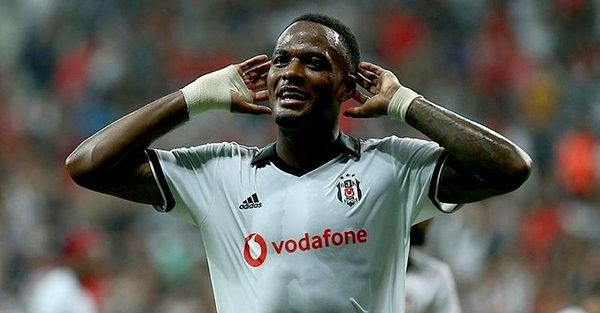 Cyle Larin Kimdir?