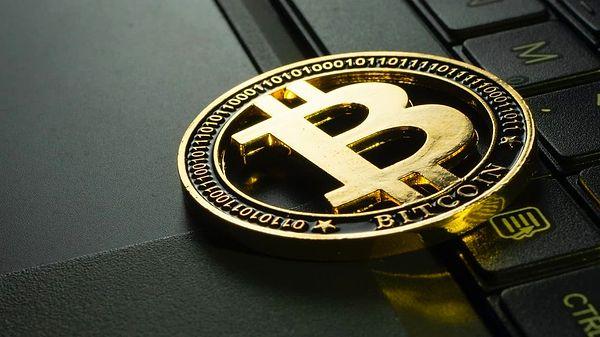 Bitcoin hafta sonu 33.393,61 dolara kadar düştü.