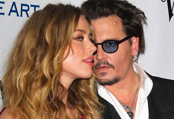 Şimdiyse Depp'in Karayip Korsanları'na dönmesi için imza kampanya başlatıldı. Şimdiye kadar 435 bin adet imzaya ulaşan hayranların hedefi 500 bin.