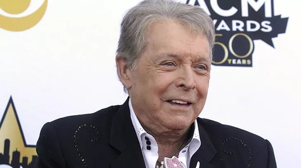 Mickey Gilley Kimdir?
