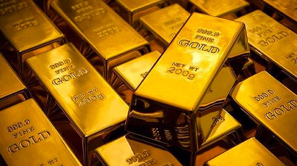 Altın, fiyatları yılbaşından bu yana haftalık bazda kayıplarını sürdürdü