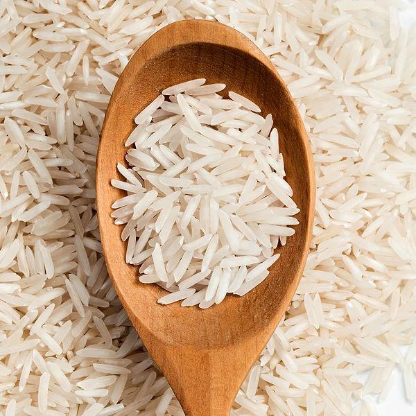 2. Pirinç. Hava almayan bir kabın içinde ve 5 derece sıcaklığı olan bir ortamda pirinci 30 yıl kullanabilirsiniz.